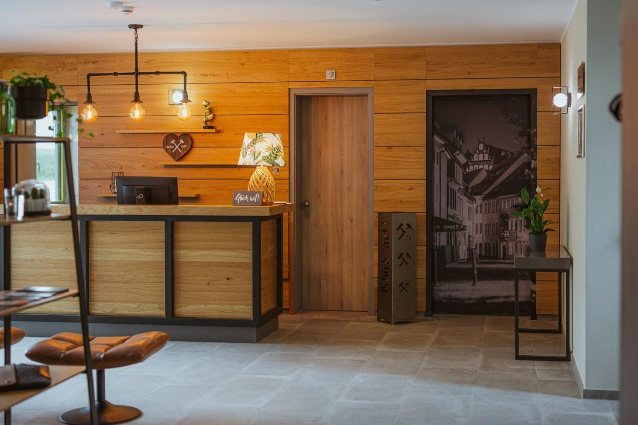 ELLY Hostel Freiberg Buitenkant foto