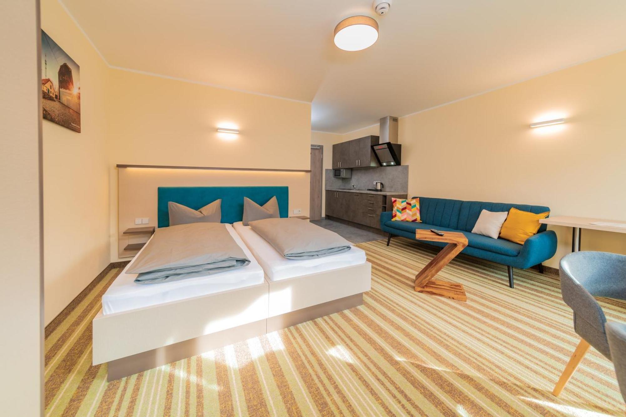 ELLY Hostel Freiberg Buitenkant foto